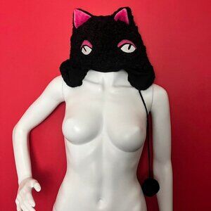 Black and pink kitty beanie 🖤🩷​​​​​